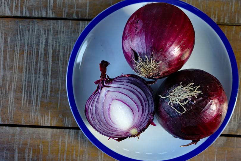 Red Onion For Bronchitis, Asthma, Chest Cold, Sinus, Chest Congestion, Chest Pain, Allergies